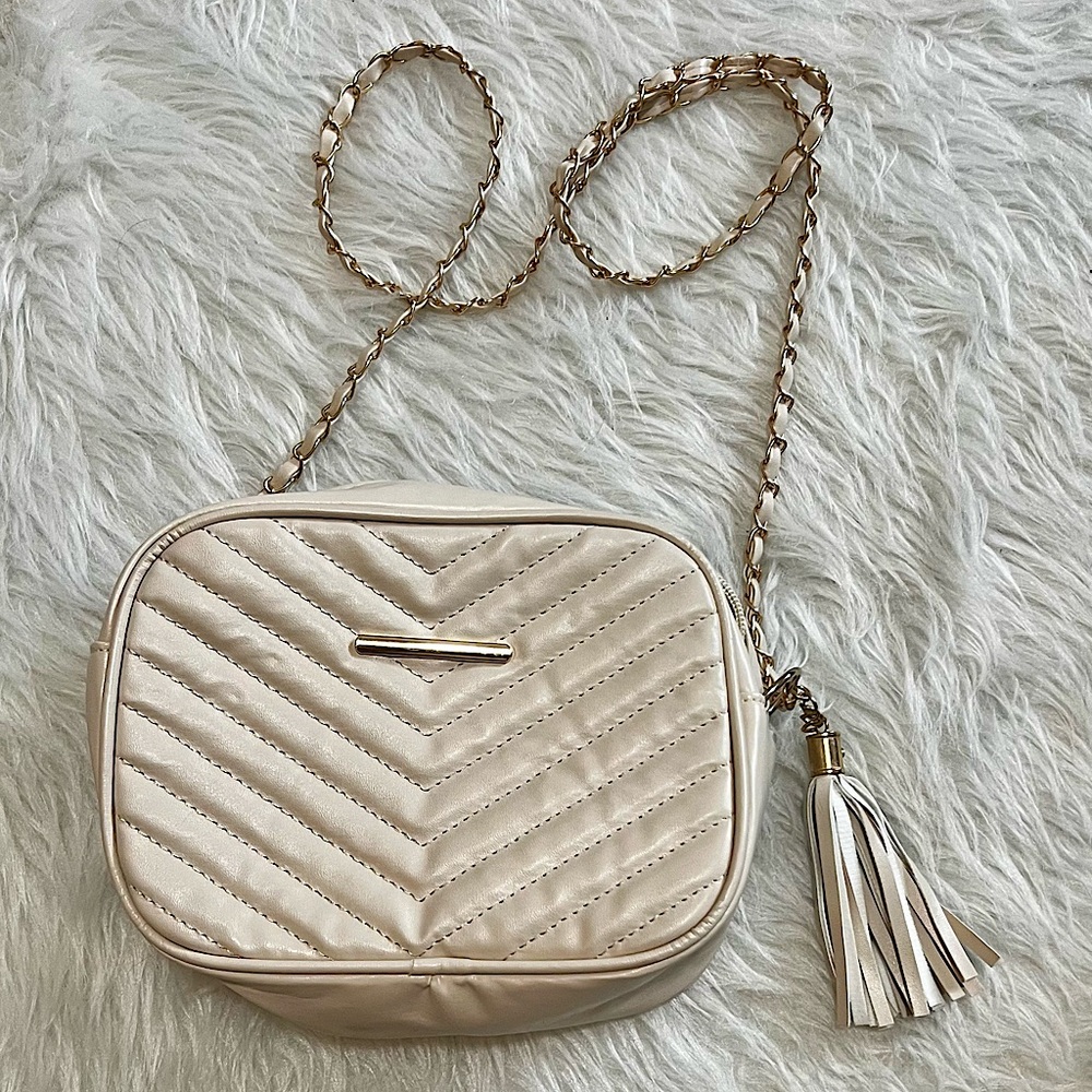 Elegant Cream Quilted Crossbody Bag